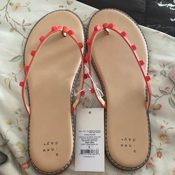 Target Shoes - Sloan sandals